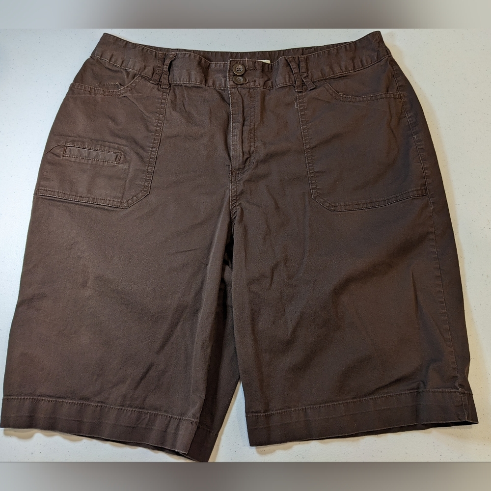 Dark brown Bermuda shorts size 14